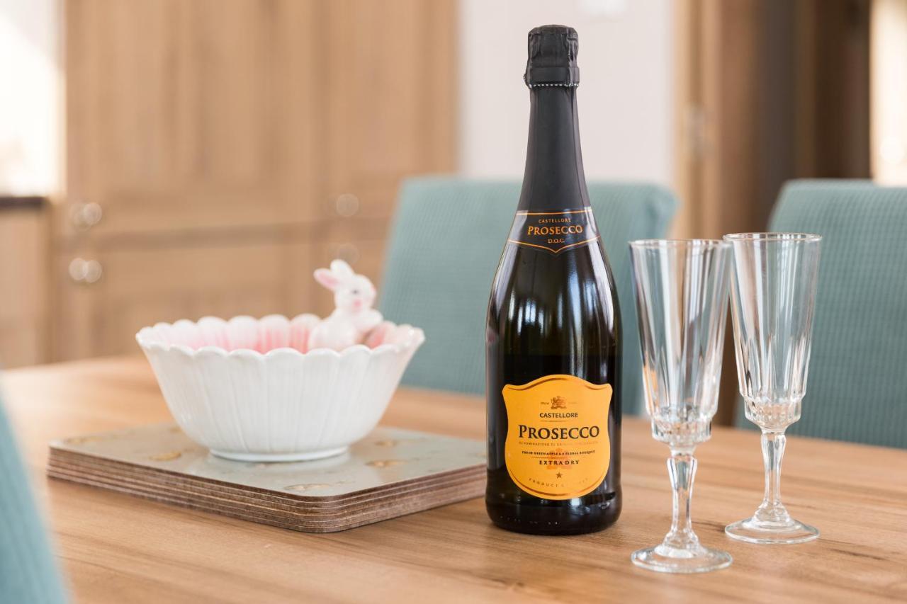 Cottontail Lodge - Hot Tub - Pet Friendly South Cerney Luaran gambar