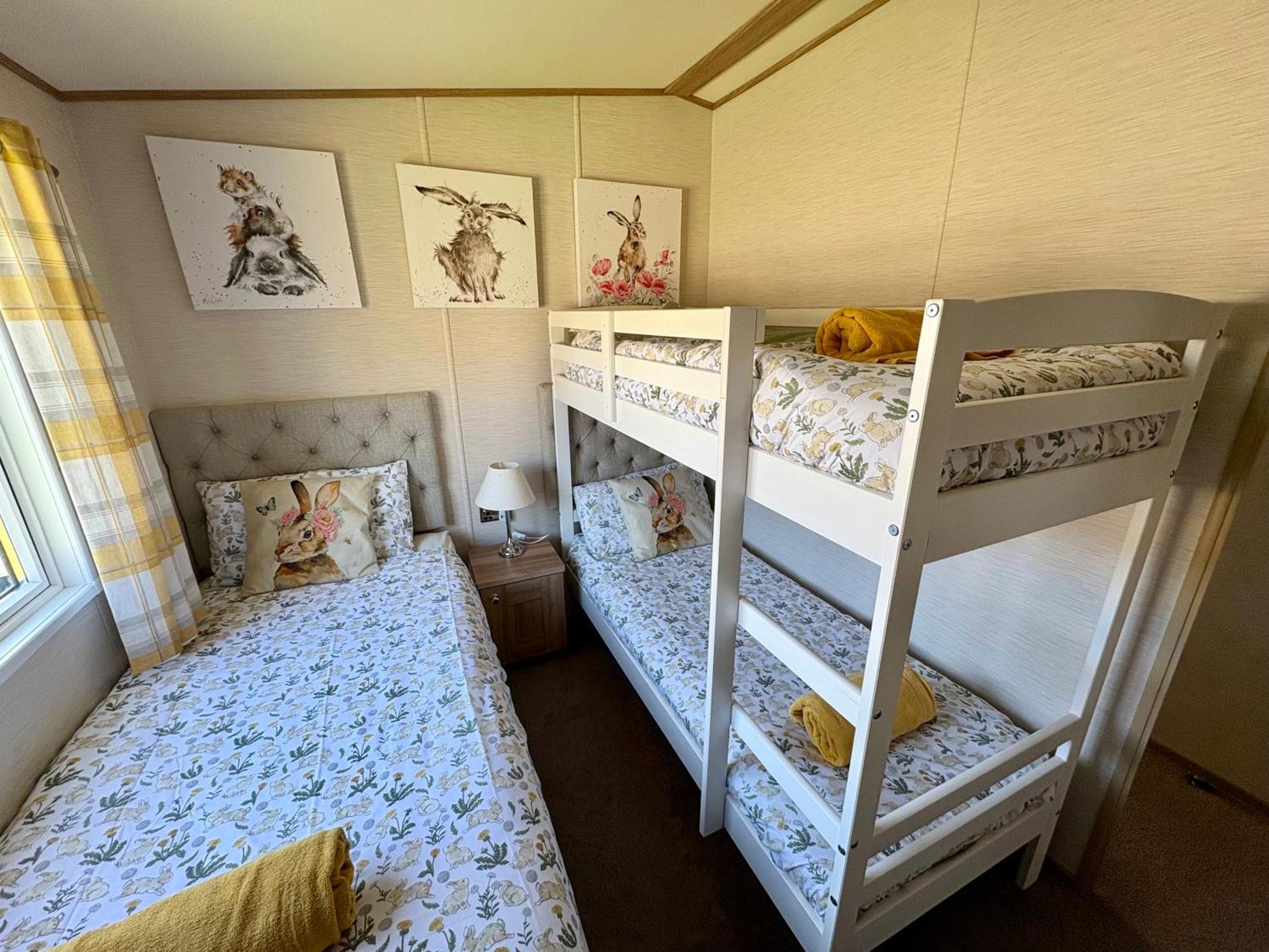 Cottontail Lodge - Hot Tub - Pet Friendly South Cerney Luaran gambar